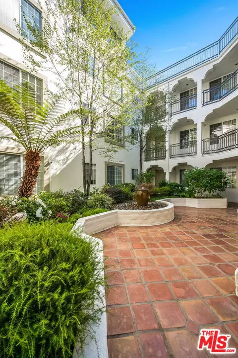 Los Angeles, CA 90024,10630 Eastborne AVE #203