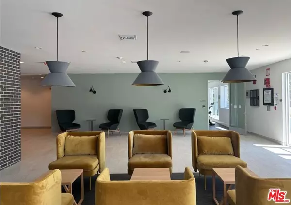 Los Angeles, CA 90064,2600 S Sepulveda BLVD #Unit PH2