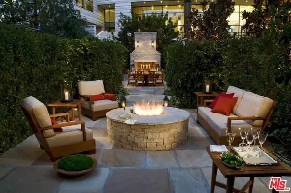 Los Angeles, CA 90067,1 W Century DR #PH 38B