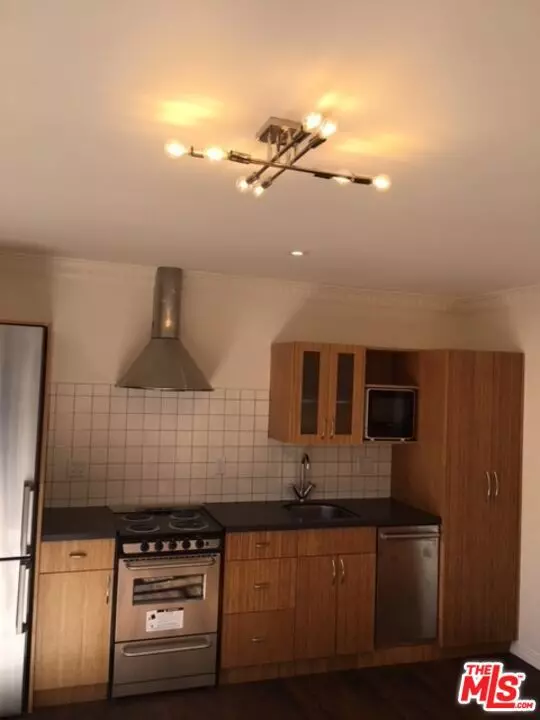 Los Angeles, CA 90019,1333 S OGDEN DR #5