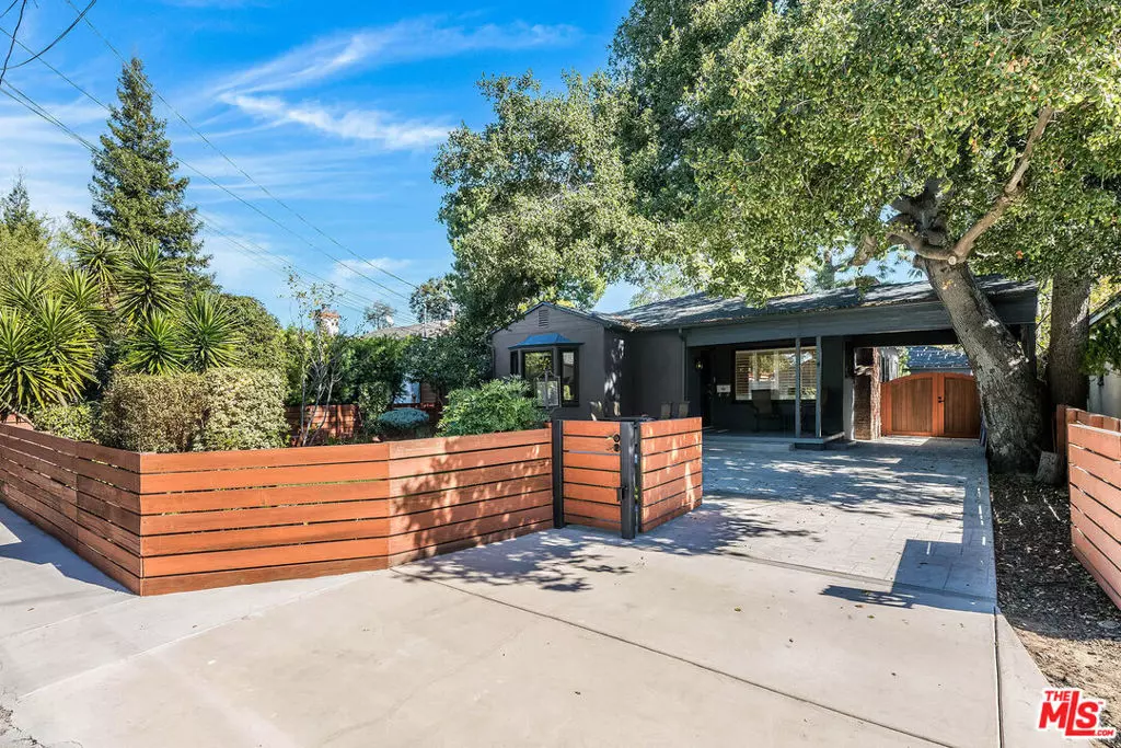 North Hollywood, CA 91601,5310 Irvine AVE