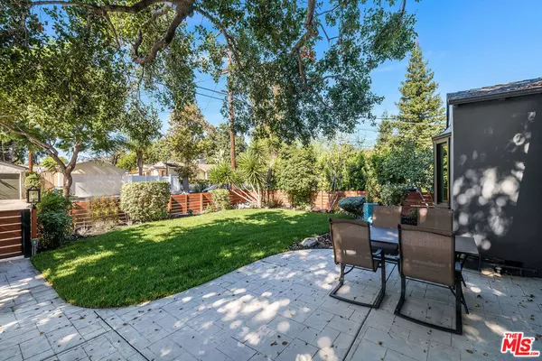 North Hollywood, CA 91601,5310 Irvine AVE