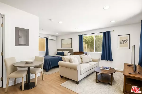 5342 5340 Lemon Grove AVE, Los Angeles, CA 90038