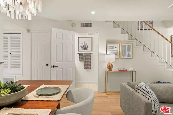 North Hollywood, CA 91602,10700 Bloomfield ST #3