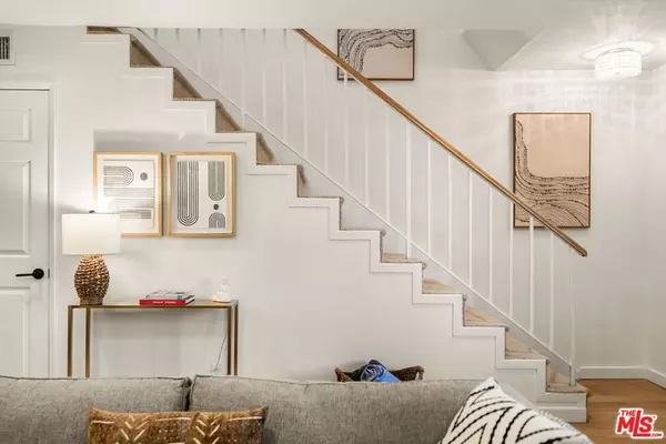 North Hollywood, CA 91602,10700 Bloomfield ST #3