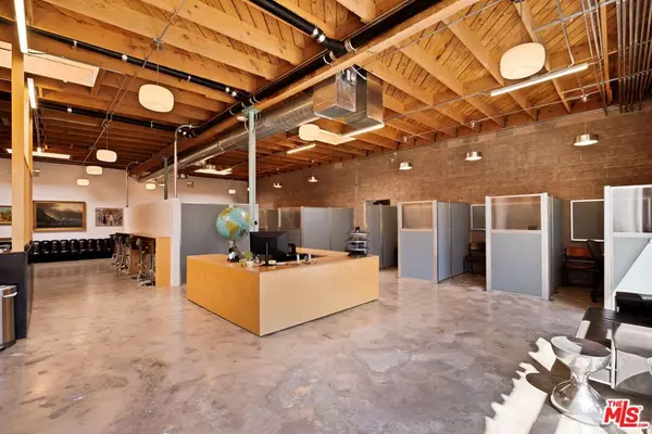 Los Angeles, CA 90016,5458 W Washington BLVD