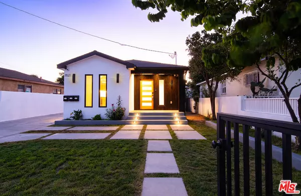 Bell, CA 90201,7021 Walker AVE