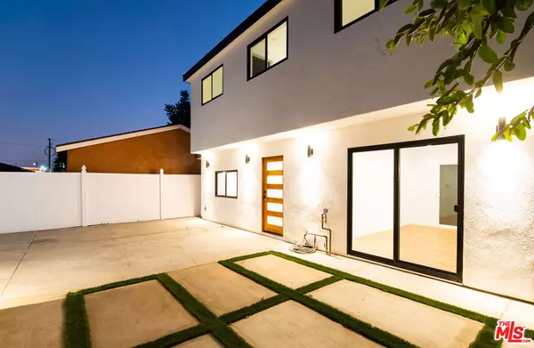 Bell, CA 90201,7021 Walker AVE