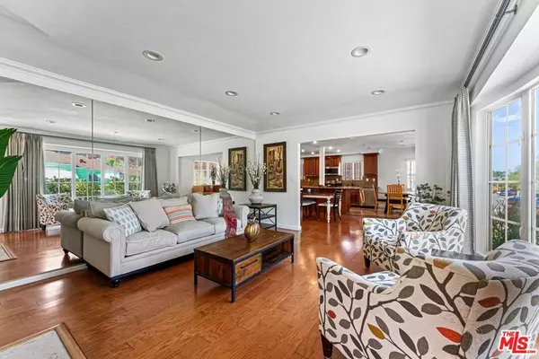 View Park, CA 90043,3627 Olympiad DR