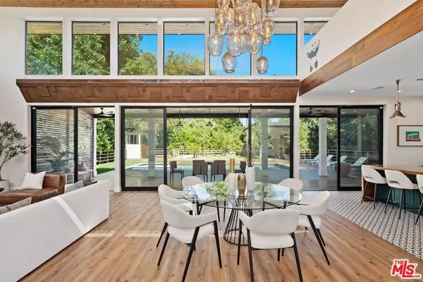 Woodland Hills, CA 91367,5922 Oakdale AVE