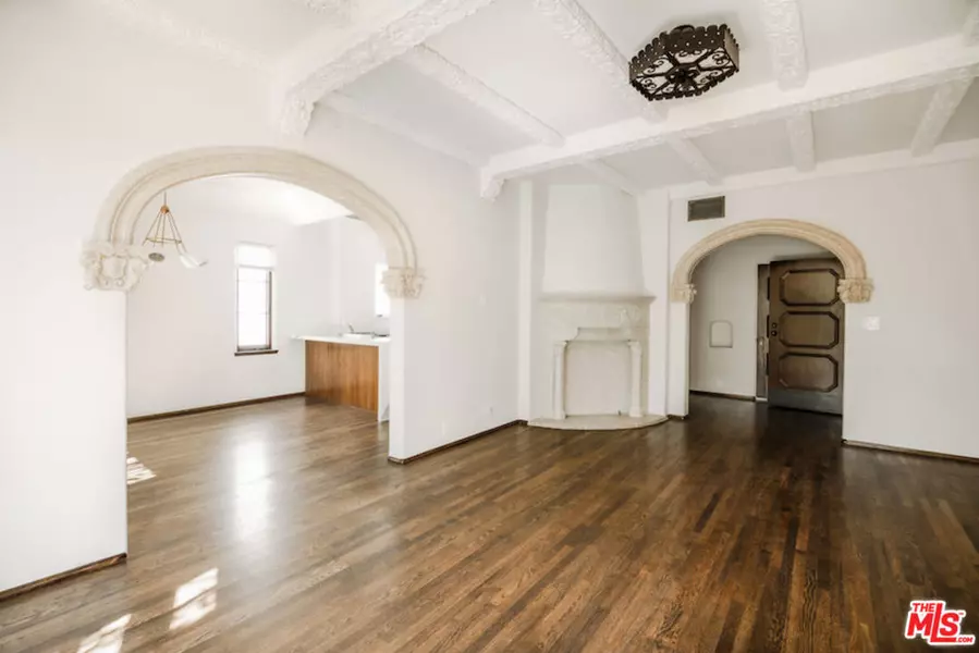 1302 N Sweetzer AVE #203, West Hollywood, CA 90046