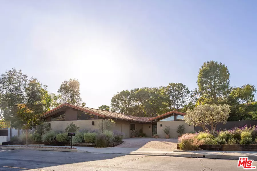 2419 Westridge RD, Los Angeles, CA 90049