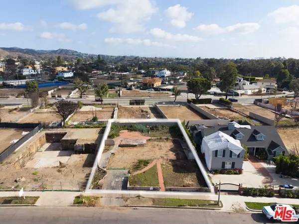 724 Toyopa DR, Pacific Palisades, CA 90272