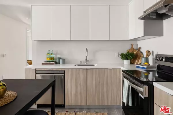 Los Angeles, CA 90064,2600 S Sepulveda BLVD #Unit 409