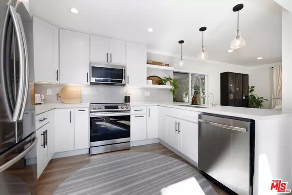 Calabasas, CA 91302,23351 Park Sorrento #71