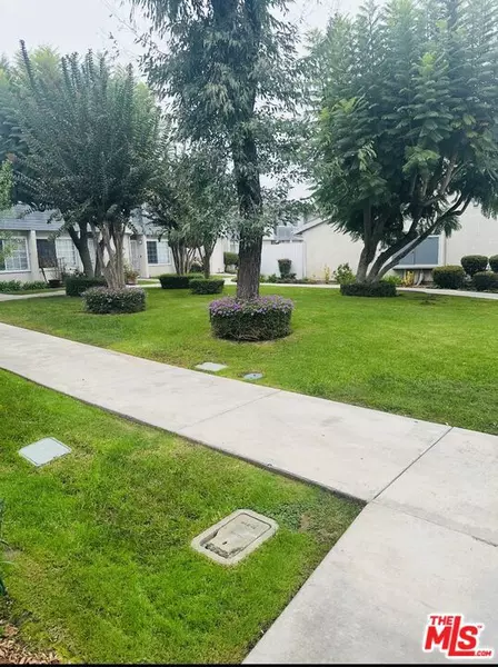 810 W Compton BLVD #16, Compton, CA 90220