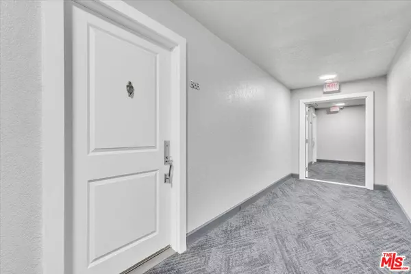 Los Angeles, CA 90024,10982 Roebling AVE #363