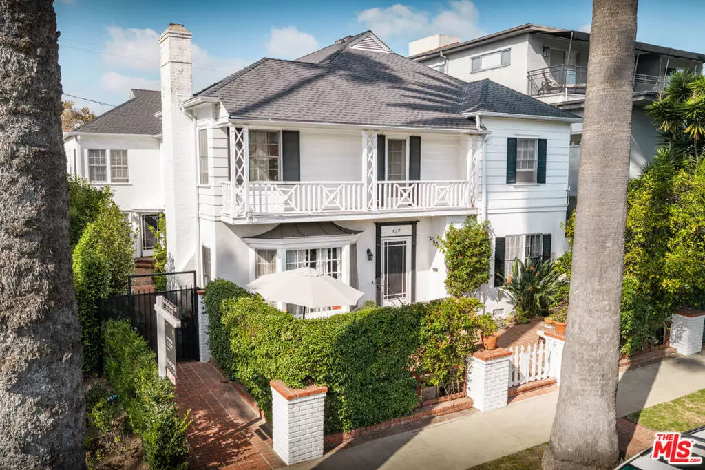 Beverly Hills, CA 90212,439 S Palm DR