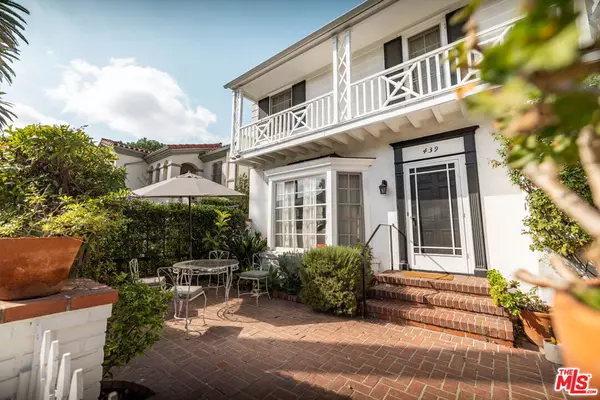 Beverly Hills, CA 90212,439 S Palm DR