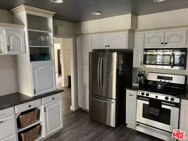 Newbury Park, CA 91320,729 Kenmore CIR