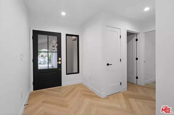 Calabasas, CA 91302,3549 Elm DR