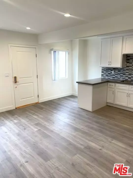 Los Angeles, CA 90034,1930 S Bedford ST #1/2