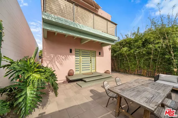 Venice, CA 90291,621 Rose AVE #623 1/2