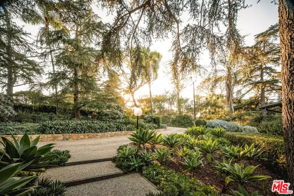 Santa Barbara, CA 93108,803 Cima Linda LN