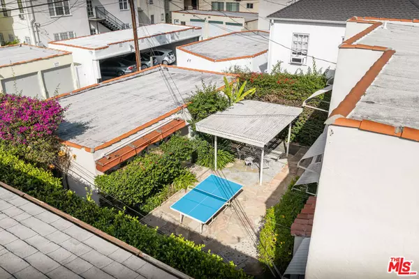 Beverly Hills, CA 90212,443 S Palm DR