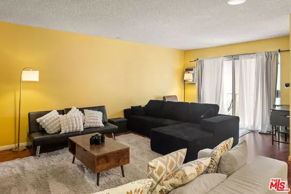 Culver City, CA 90230,5625 Windsor WAY #211