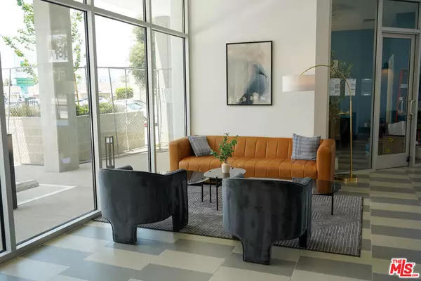 Los Angeles, CA 90005,800 Western Avenue #510