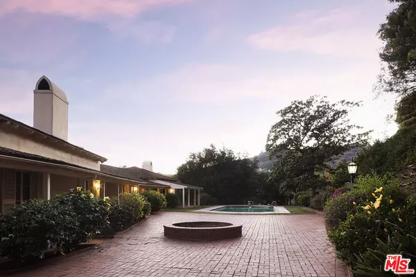 Los Angeles, CA 90068,7141 Senalda RD