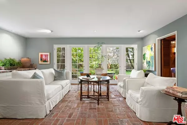 Los Angeles, CA 90064,10339 Glenbarr AVE