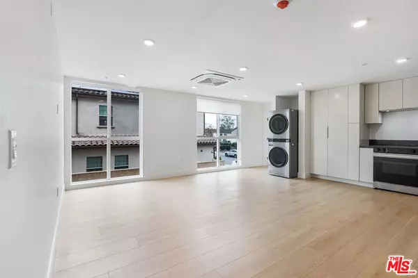 Cypress, CA 90630,8561 Belmont ST #1