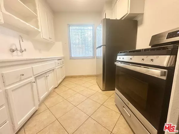 Los Angeles, CA 90048,8360 Blackburn AVE #6