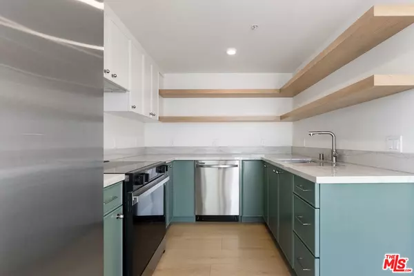 Cypress, CA 90630,8561 Belmont ST #5