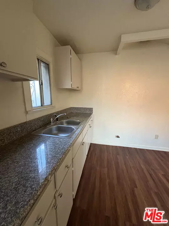 Los Angeles, CA 90043,5340 2nd AVE