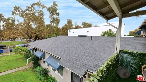 1105 W Clark AVE, Burbank, CA 91506