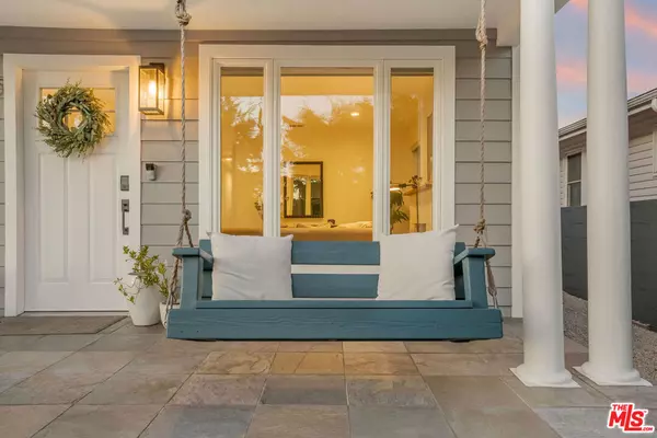 Los Angeles, CA 90026,2325 Berkeley AVE