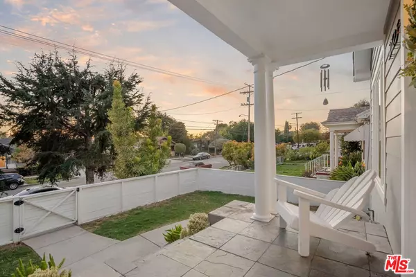 Los Angeles, CA 90026,2325 Berkeley AVE