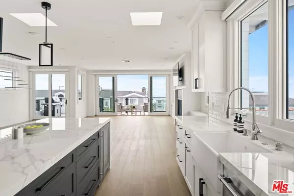 Manhattan Beach, CA 90266,308 Highland AVE