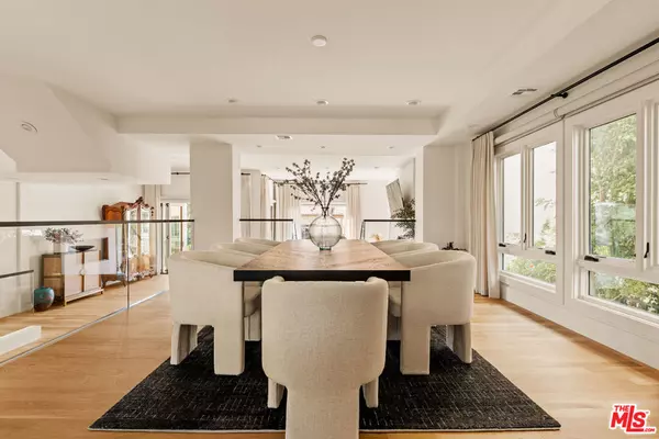 Marina Del Rey, CA 90292,3807 Via Dolce