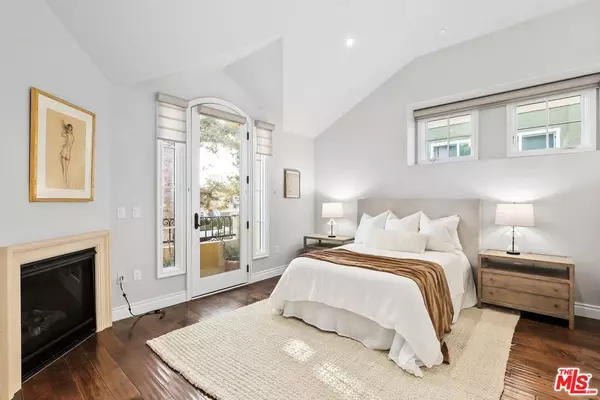 Santa Monica, CA 90403,941 11th ST #1