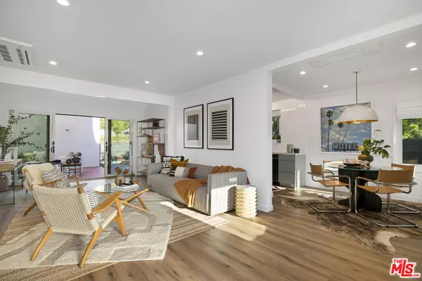 Los Angeles, CA 90066,3744 Redwood AVE