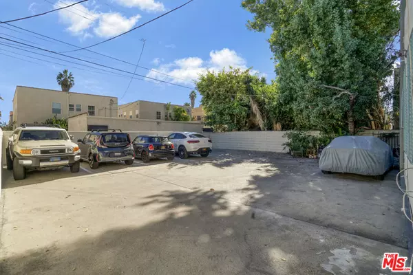 Los Angeles, CA 90036,346 N Spaulding AVE