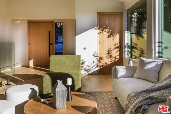 Los Angeles, CA 90065,1930 Kemper ST