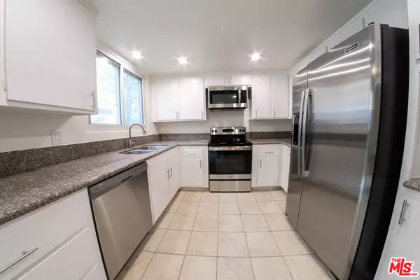 Playa Del Rey, CA 90293,7758 W 91st ST #2