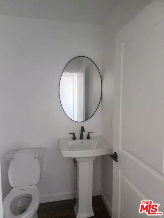 Los Angeles, CA 90043,4231 W 59th PL