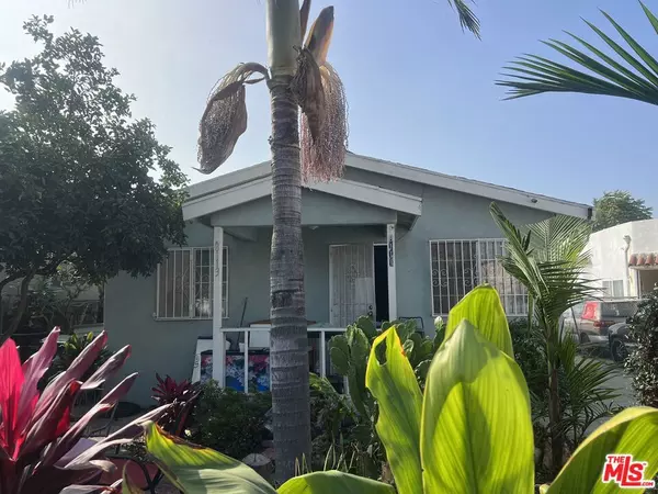 8111 S Main ST, Los Angeles, CA 90003