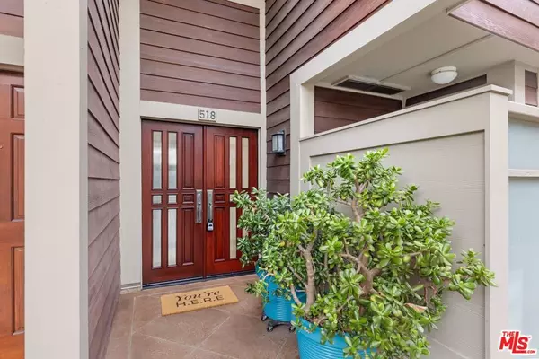 Marina Del Rey, CA 90292,3950 Via Dolce #518